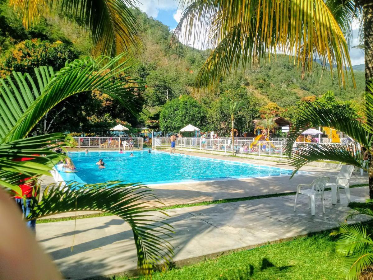 Hotel El Tirol San Ramón 外观 照片
